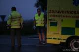 20161002223236_1 (1 of 1)-9: Foto: Ženu musel po nehodě u Chotouchova do nemocnice přepravit vrtulník
